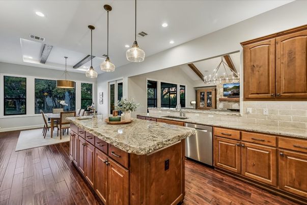 Dining room, Interior, Kitchen, Pendant Lights, Recessed Lighting, Stainless Steel Appliances, Wood Texture Flooring