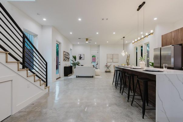 Interior, Kitchen, Living room, Pendant Lights, Recessed Lighting, Stainless Steel Appliances