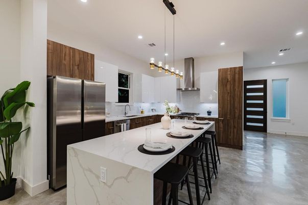 Interior, Kitchen, Pendant Lights, Recessed Lighting, Stainless Steel Appliances