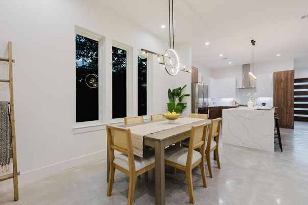 Dining room, Interior, Kitchen, Pendant Lights, Recessed Lighting, Stainless Steel Appliances