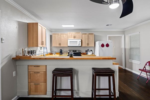 Interior, Kitchen, Recessed Lighting, Wood Texture Flooring