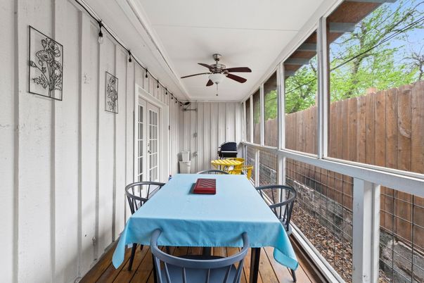 Dining room, Interior