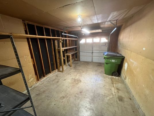 Garage, Interior
