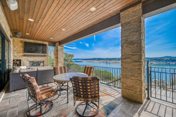 Exterior, Fireplace, Recessed Lighting, Water