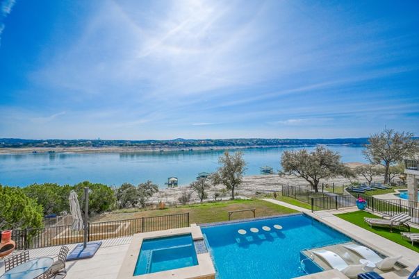 Exterior, Pool, Water