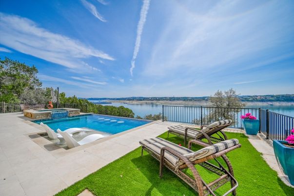 Exterior, Pool, Water