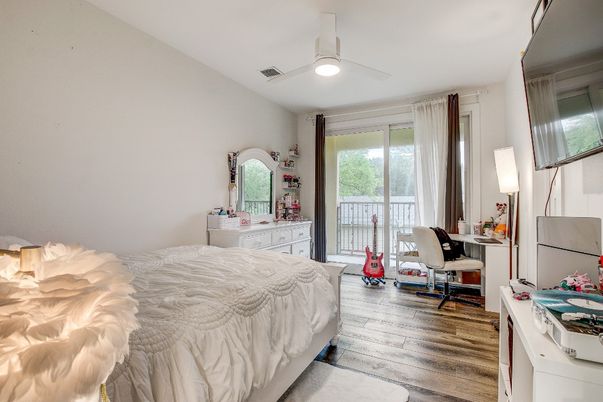 Bedroom, Home Office, Interior, Wood Texture Flooring