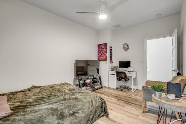 Bedroom, Home Office, Interior, Wood Texture Flooring