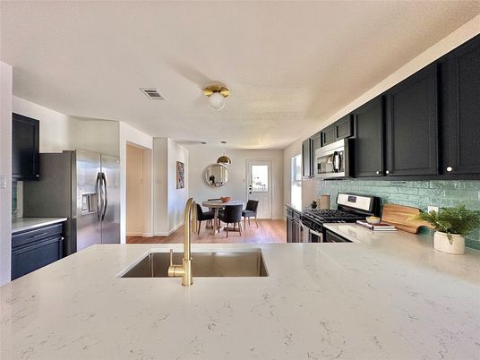 Dining room, Interior, Kitchen, Stainless Steel Appliances