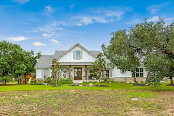 Backyard, Exterior, Facade, Farmhouse