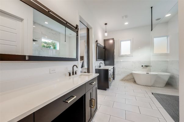 Bathroom, Dual Sink Vanities, Free Standing Baths, Interior, Marble Walls, Recessed Lighting