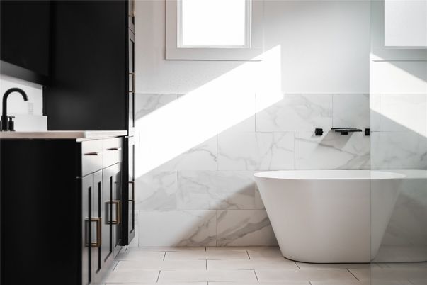 Bathroom, Free Standing Baths, Interior, Marble, Marble Walls