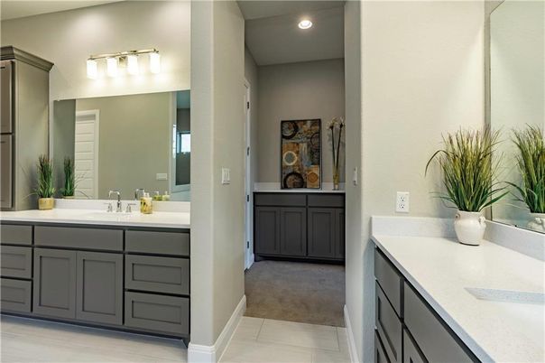 Bathroom, Dual Sink Vanities, Interior, Recessed Lighting