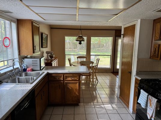 Dining room, Interior, Kitchen, Pendant Lights