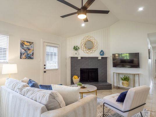 Fireplace, Interior, Living room, Recessed Lighting