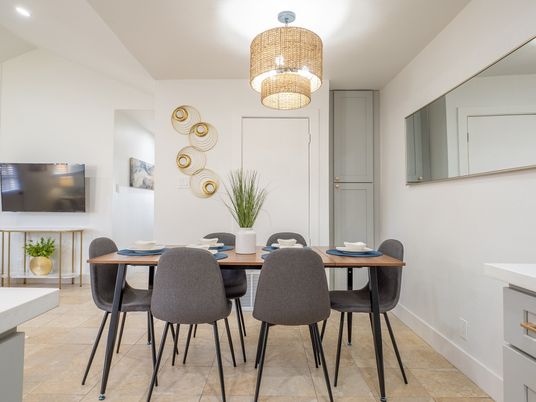 Chandelier, Dining room, Interior