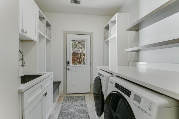 Interior, Washer