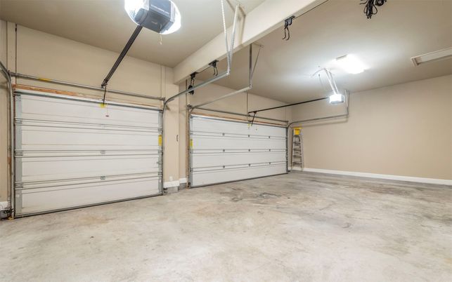Garage, Interior