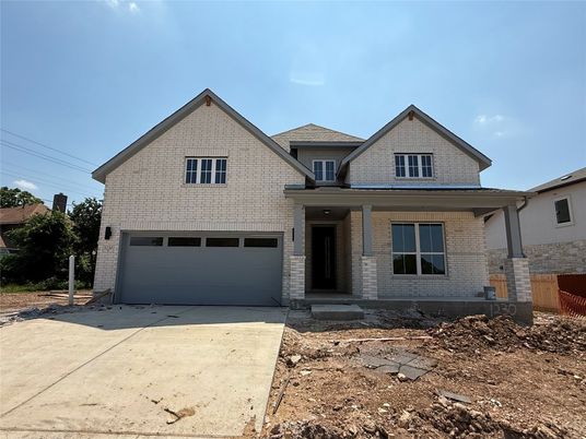Attached, Exterior, Facade, American Craftsman