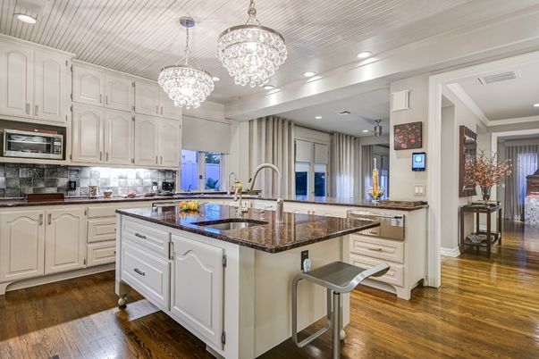 Chandelier, Interior, Kitchen, Recessed Lighting, Stainless Steel Appliances, Wood Texture Flooring