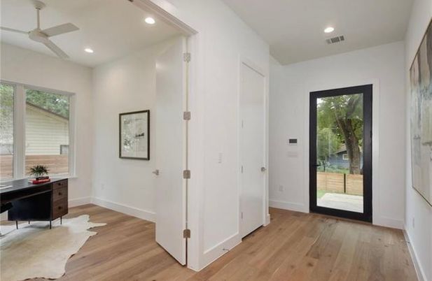 Home Office, Interior, Recessed Lighting, Wood Texture Flooring