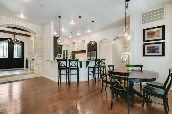 Dining room, Interior, Kitchen, Pendant Lights, Recessed Lighting, Wood Texture Flooring
