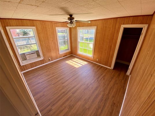 Empty room, Interior, Wood Texture Flooring, Wooden Walls