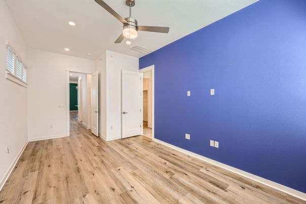 Empty room, Interior, Recessed Lighting, Wood Texture Flooring