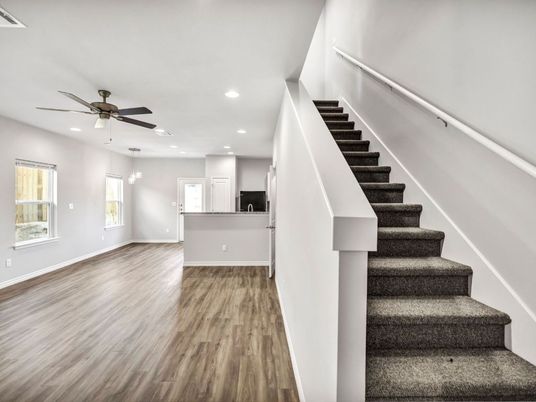 Interior, Pendant Lights, Recessed Lighting, Wood Texture Flooring