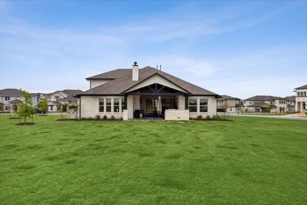 Backyard, Exterior, Facade, Ranch