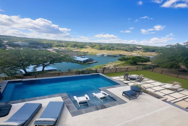 Exterior, Pool, Water
