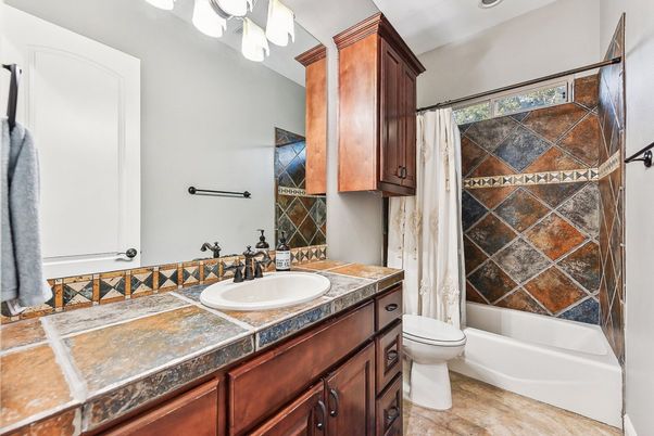 Bathroom, Interior, Tile Countertops