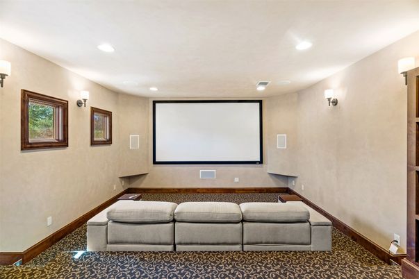 Interior, Projection Screen, Recessed Lighting, Theatre Room