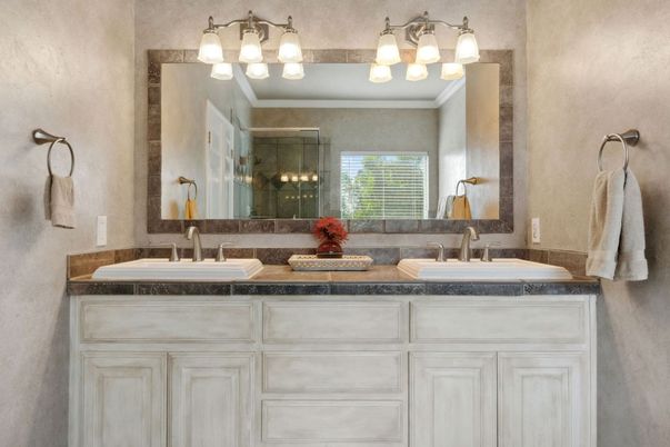 Bathroom, Dual Sink Vanities, Interior