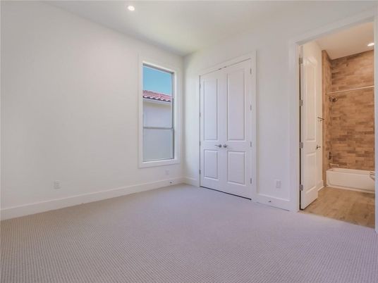 Bathroom, Empty room, Interior, Recessed Lighting