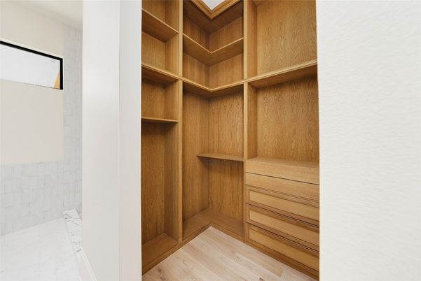 Interior, Walk-in Closets, Wood Texture Flooring