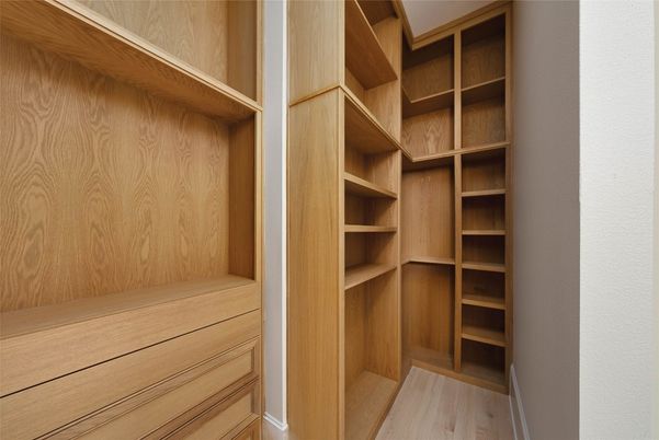 Interior, Walk-in Closets, Wood Texture Flooring