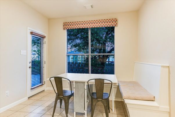 Dining room, Interior