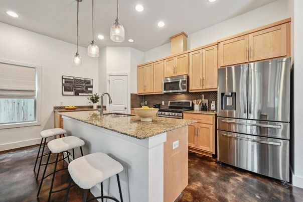 Interior, Kitchen, Pendant Lights, Recessed Lighting, Stainless Steel Appliances