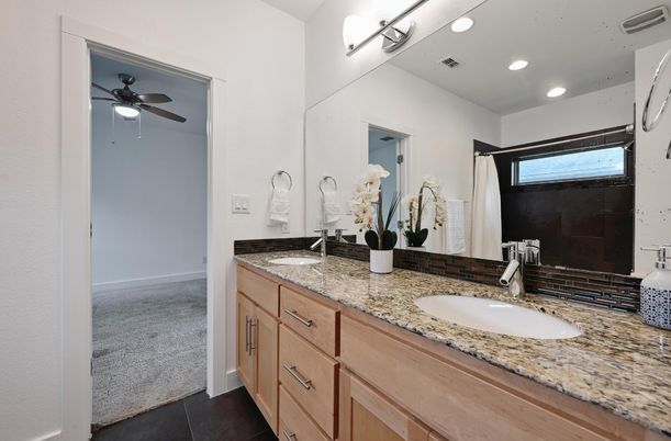 Bathroom, Dual Sink Vanities, Interior, Recessed Lighting