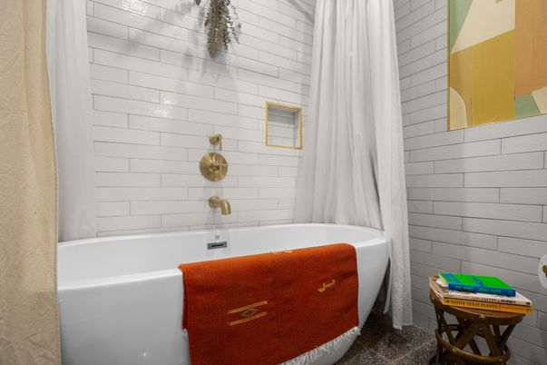 Bathroom, Free Standing Baths, Interior