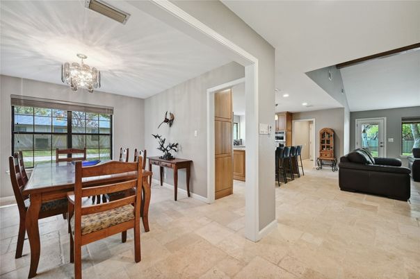 Chandelier, Dining room, Interior, Kitchen, Living room, Recessed Lighting