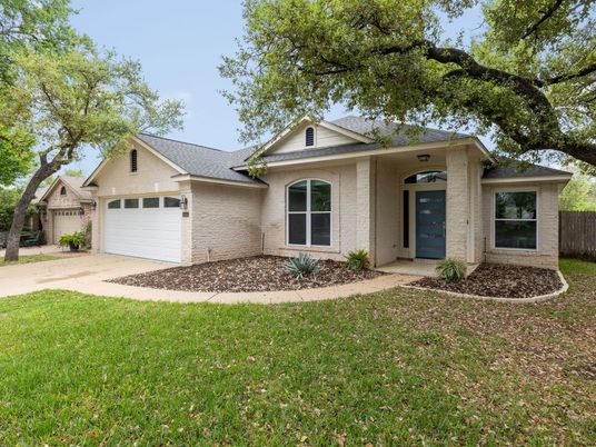 Attached, Backyard, Exterior, Facade, Brick Facade, Ranch