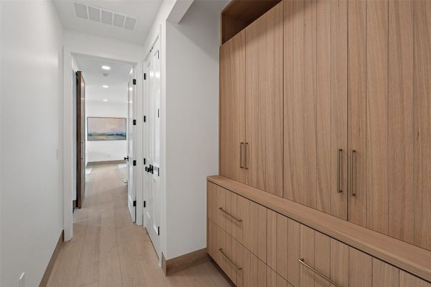 Interior, Recessed Lighting
