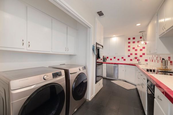 Interior, Recessed Lighting, Washer