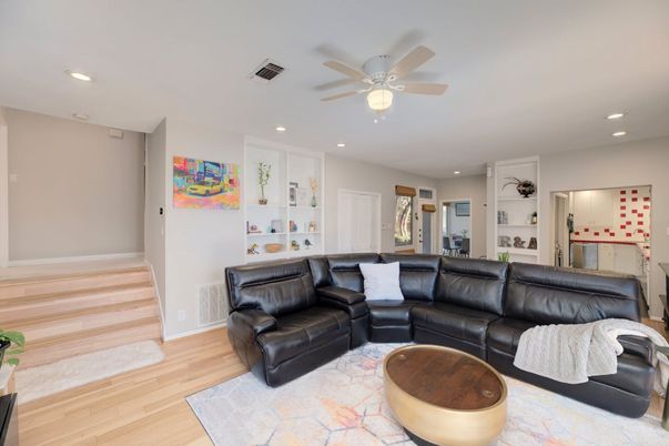 Interior, Living room, Recessed Lighting, Wood Texture Flooring