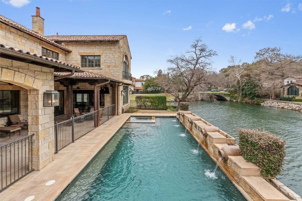 Exterior, Pool, Water