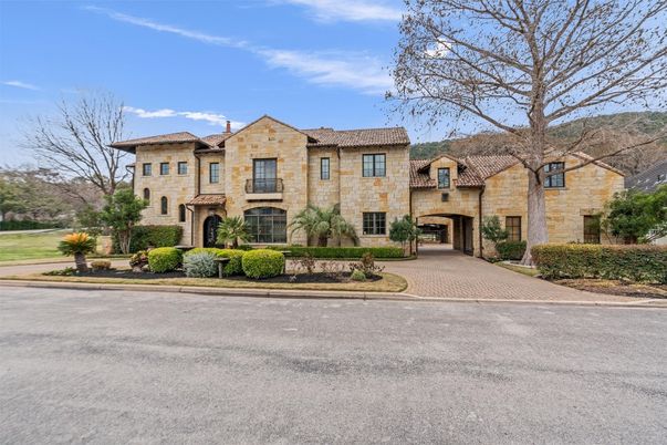 Backyard, Exterior, Facade, French Provincial