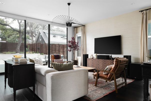 Interior, Living room, Pendant Lights, Recessed Lighting, Wood Texture Flooring