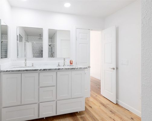 Bathroom, Interior, Recessed Lighting, Wood Texture Flooring